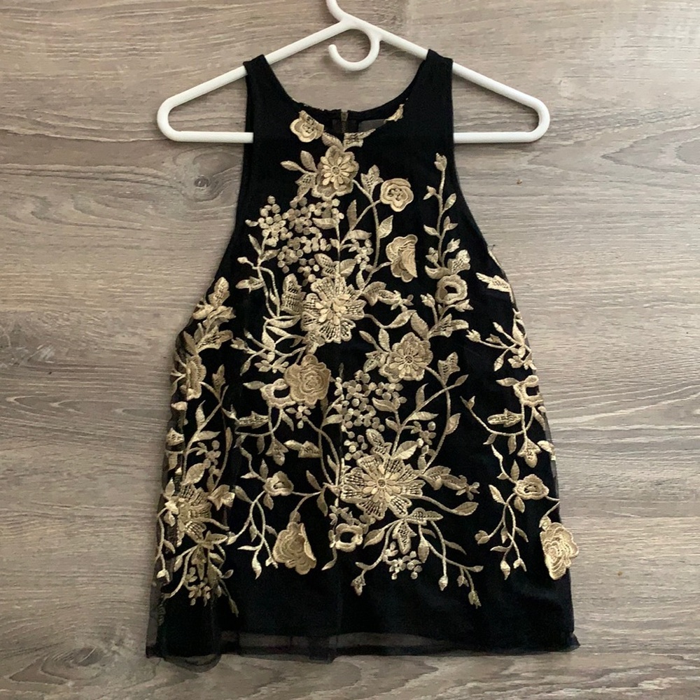 Appliqué detail Tank